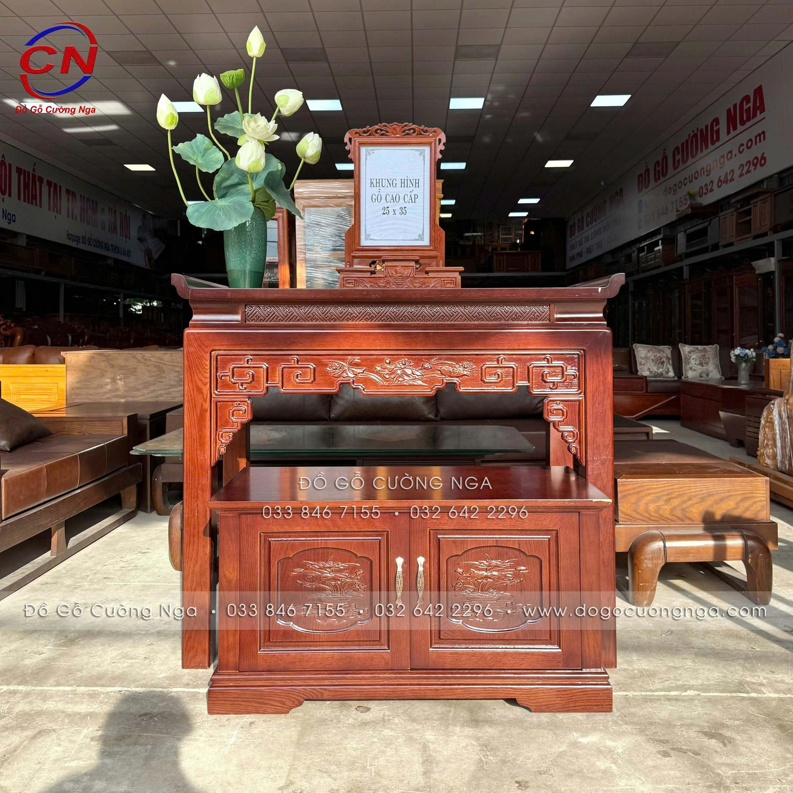 bàn thờ gỗ sồi lau màu óc chó 